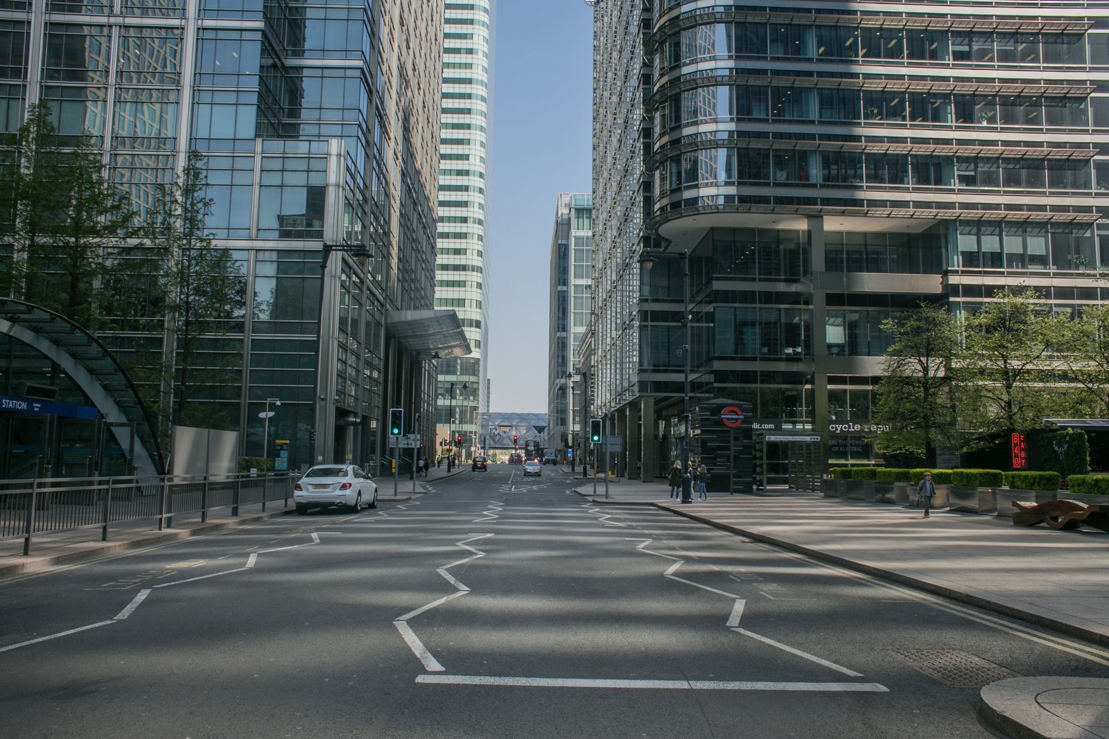 Commercial real estate financing and future refinanceability
